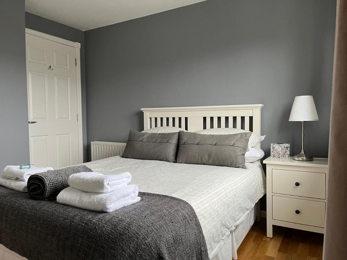 Flat Two, 212 Eaglesham Road, East Kilbride, غلاسغو المظهر الخارجي الصورة