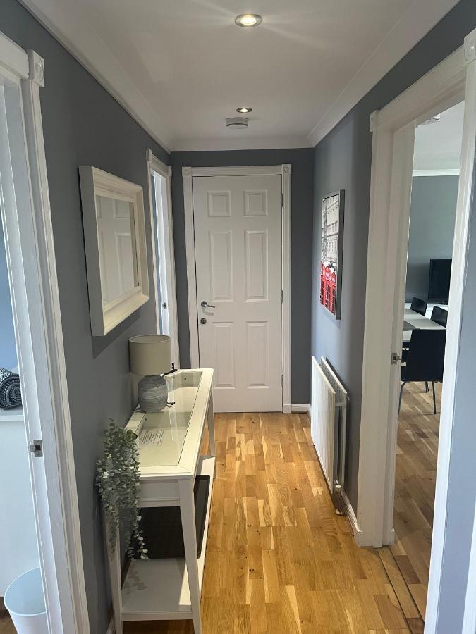Flat Two, 212 Eaglesham Road, East Kilbride, غلاسغو المظهر الخارجي الصورة